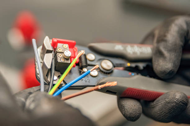 Best Affordable Emergency Electrician  in Fruitdale, CA